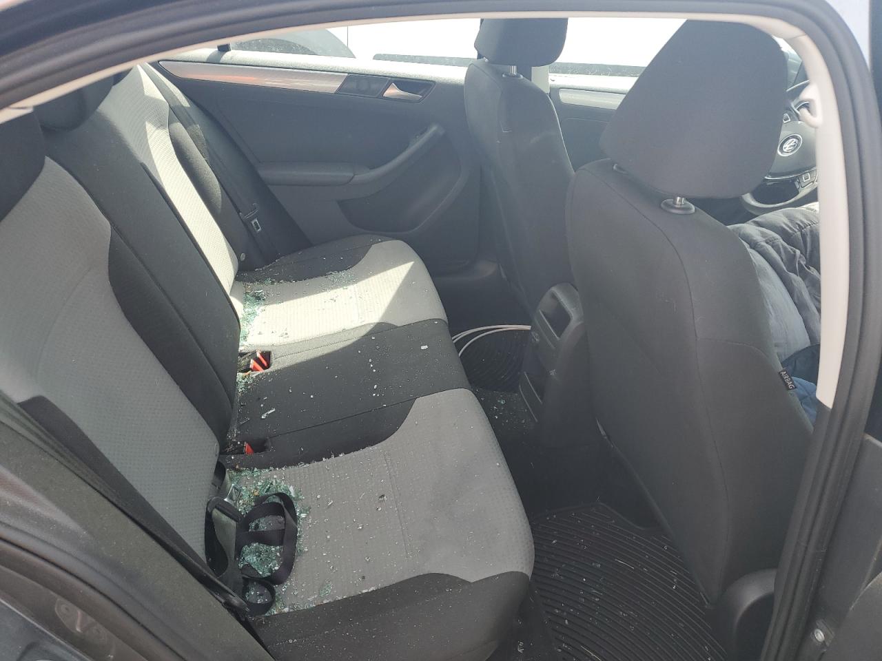 3VW2B7AJ9JM244342 2018 Volkswagen Jetta S