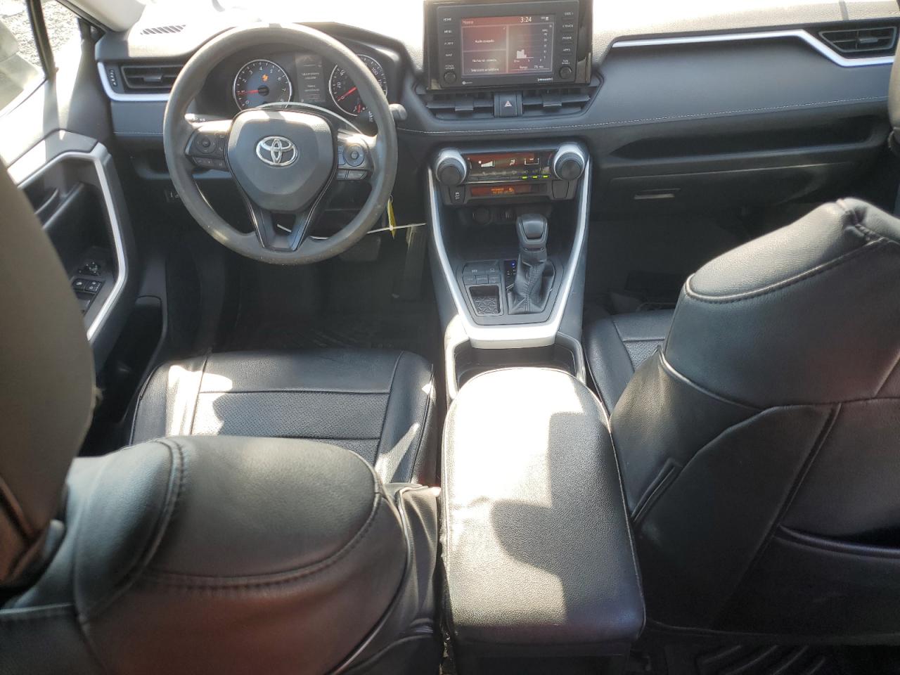 2T3H1RFVXMW107825 2021 Toyota Rav4 Le