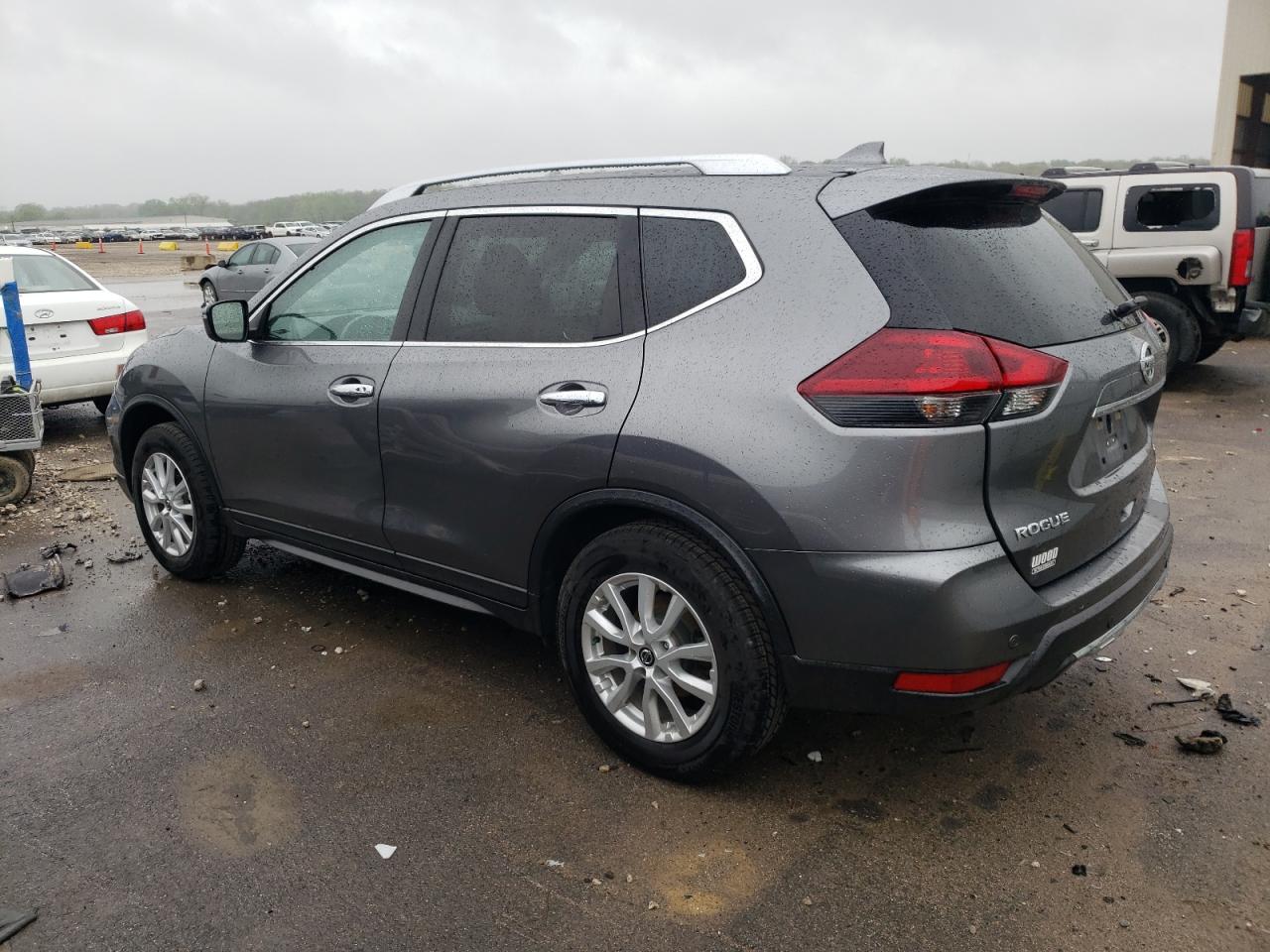 2019 Nissan Rogue S vin: KNMAT2MV8KP530370