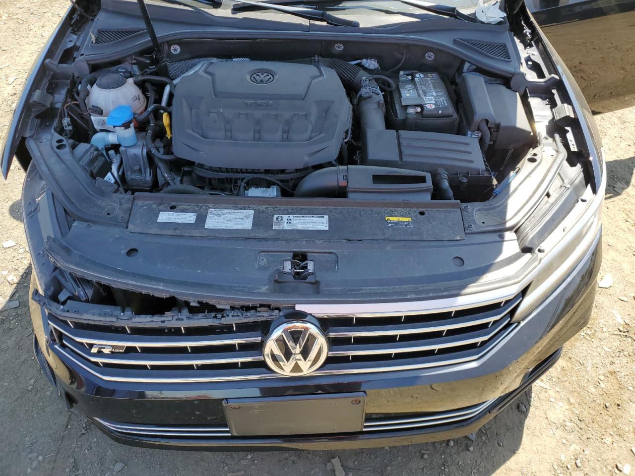 1VWAA7A36JC038056 2018 Volkswagen Passat S