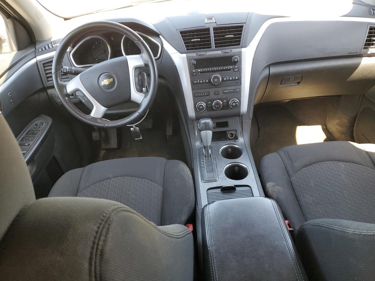 1GNKVGED5BJ394906 2011 Chevrolet Traverse Lt