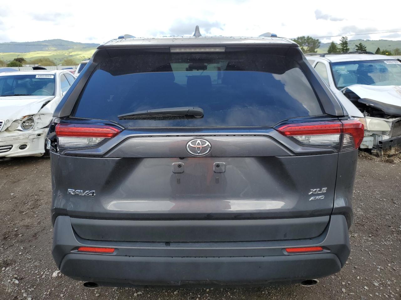 JTMP1RFV7LD530790 2020 Toyota Rav4 Xle