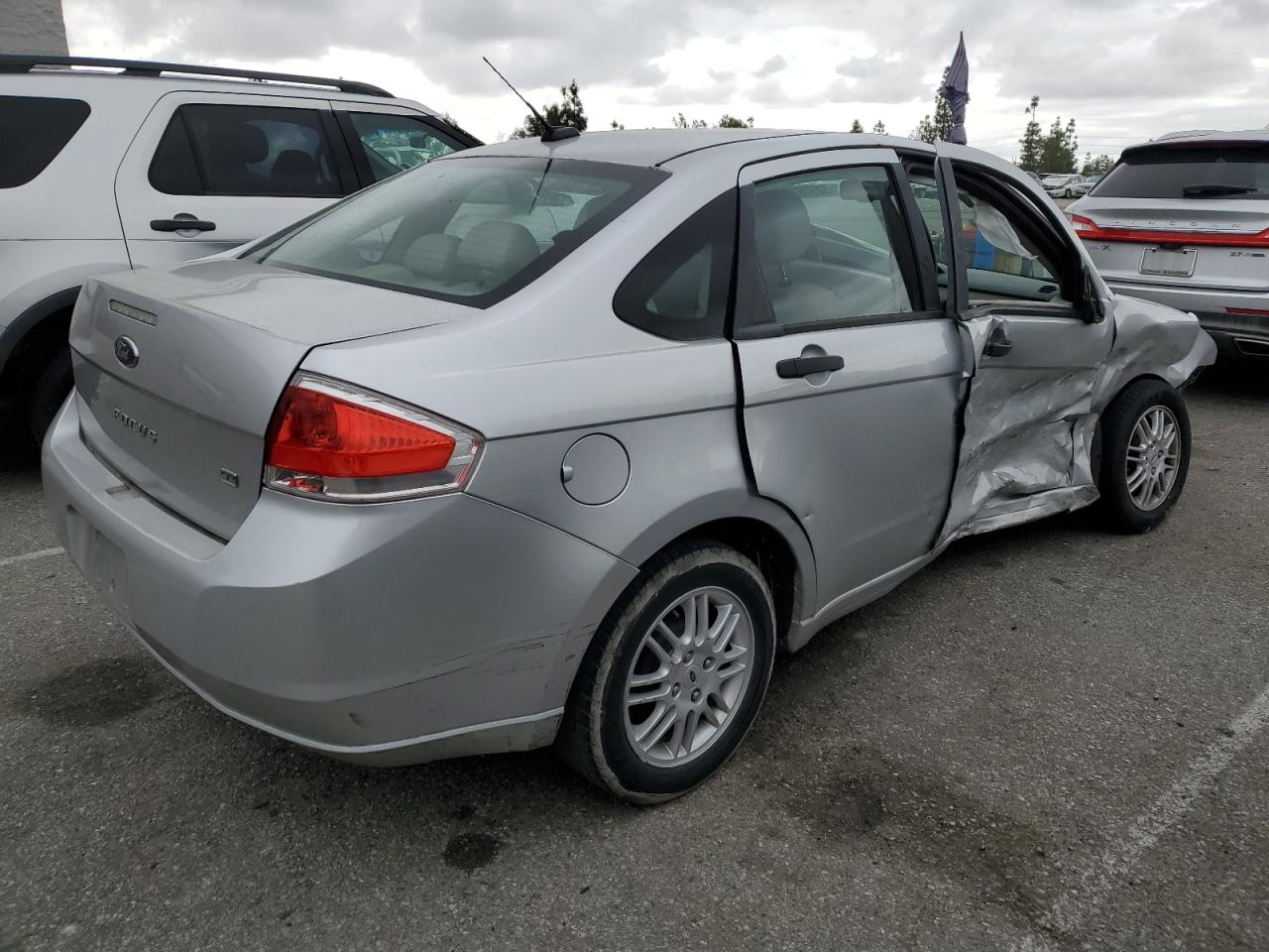 1FAHP3FN3AW136694 2010 Ford Focus Se