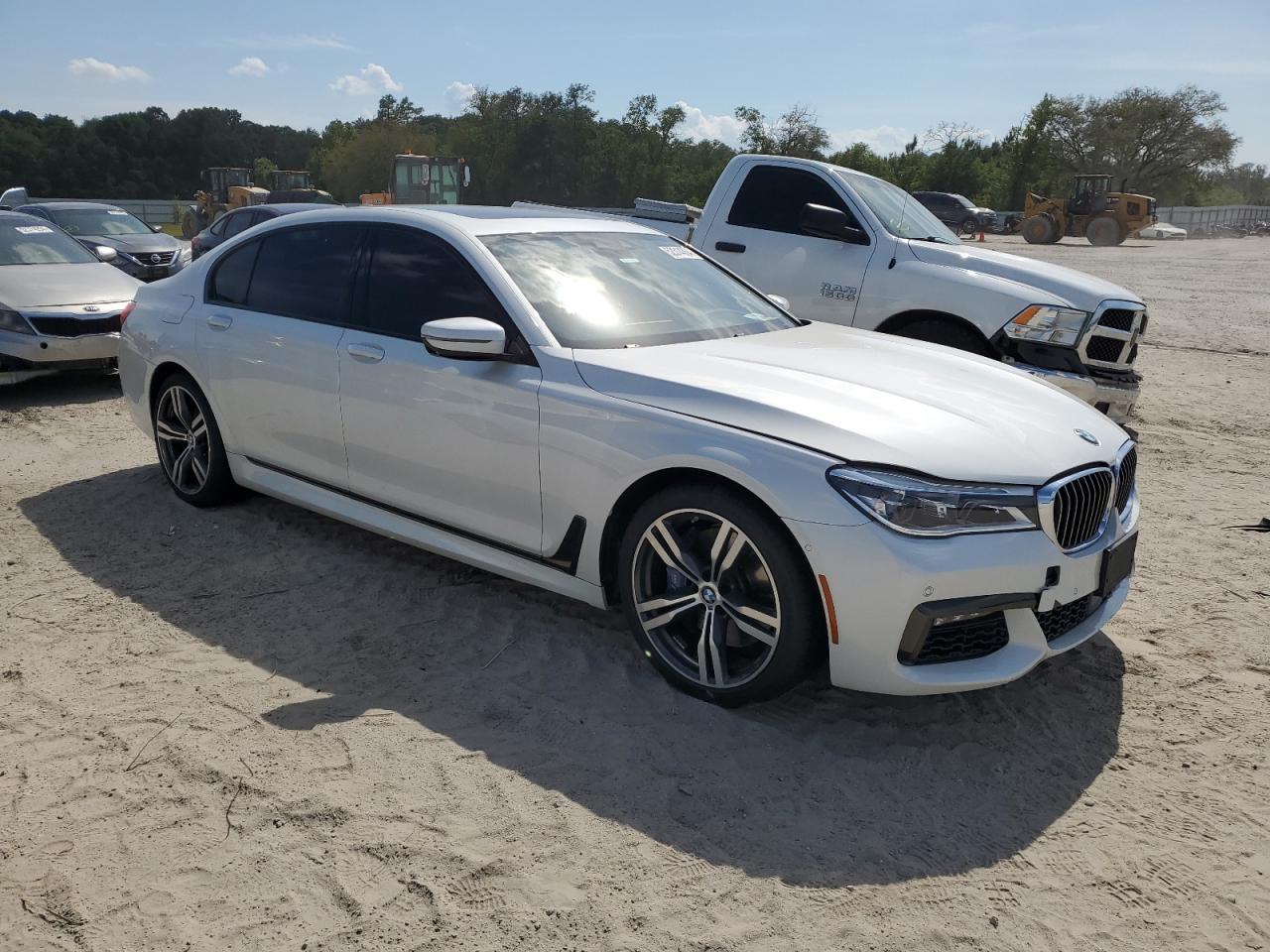 WBA7F2C59JG423651 2018 BMW 750 Xi