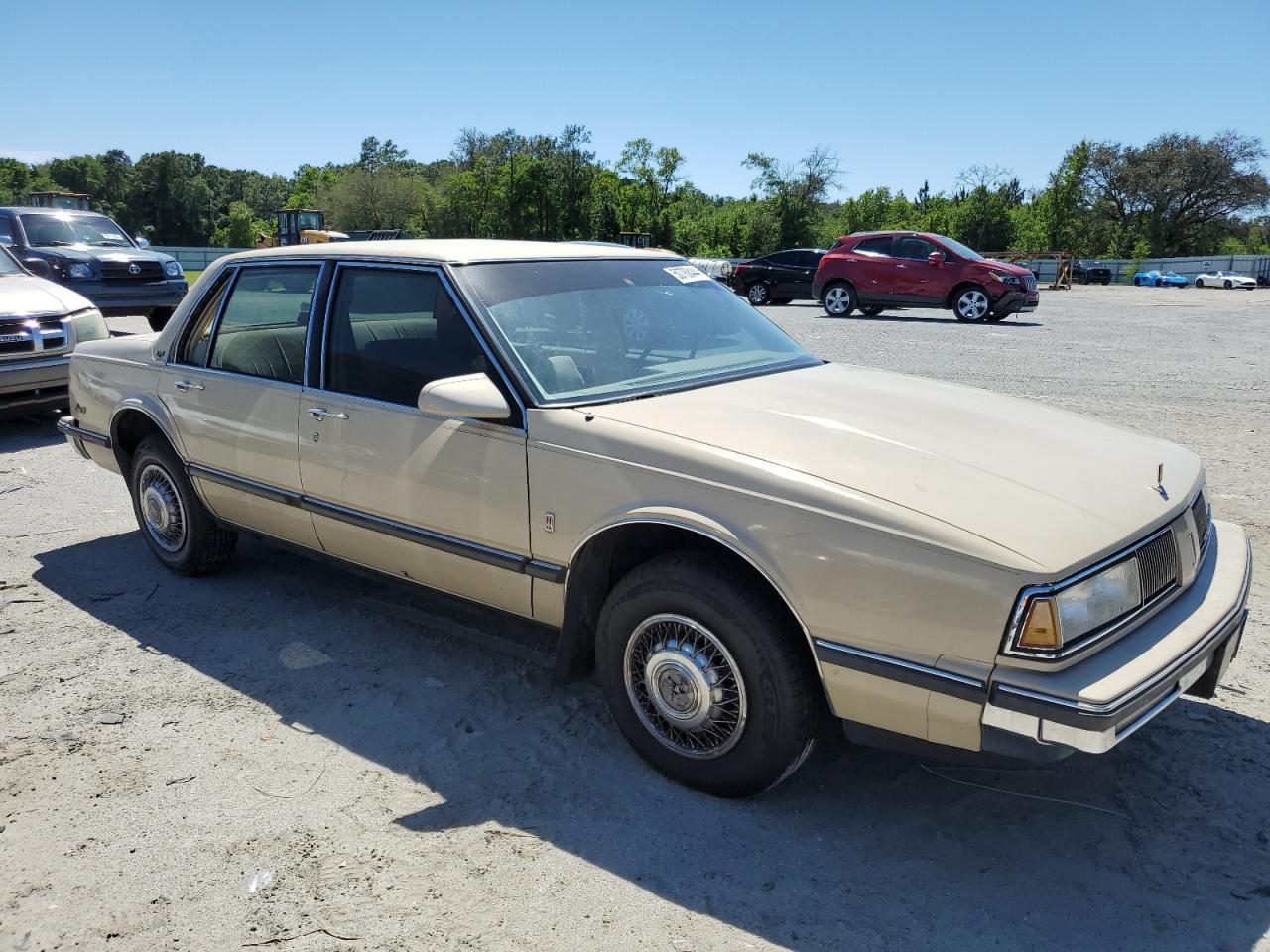 1G3HN5137HW308172 1987 Oldsmobile Delta 88 Royale