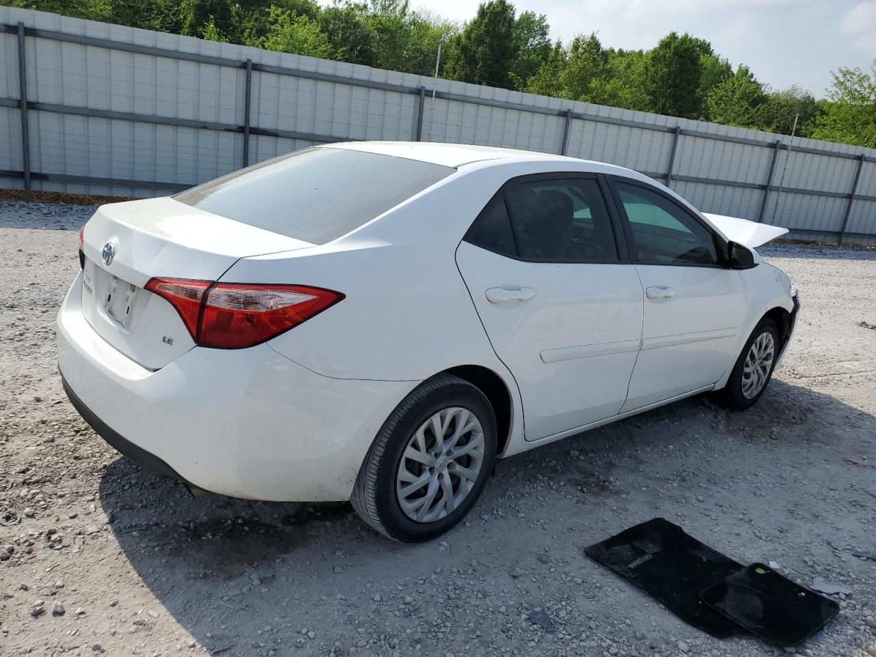 5YFBURHEXHP650232 2017 Toyota Corolla L