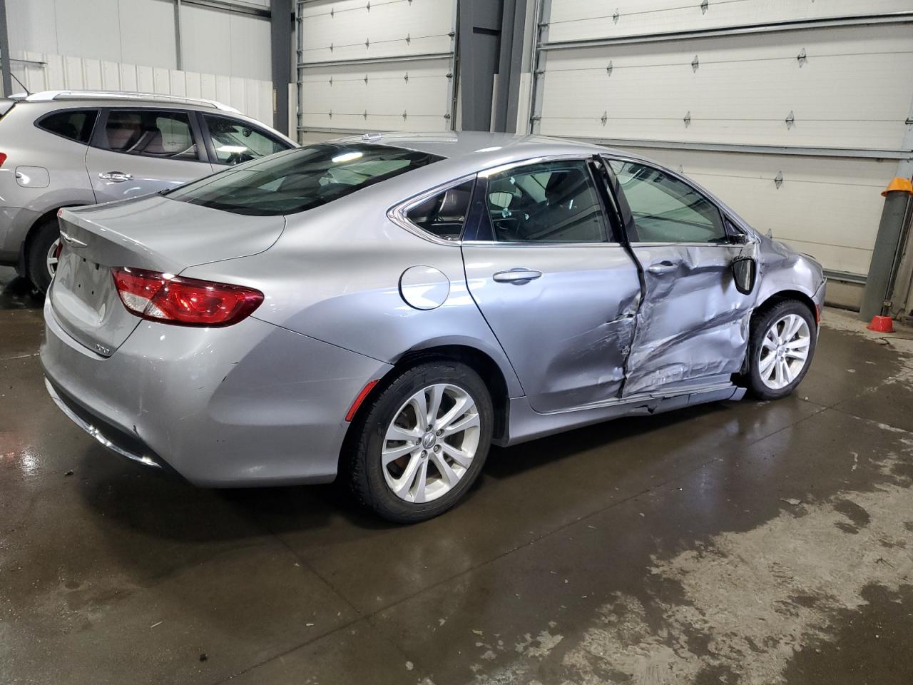 2016 Chrysler 200 Limited vin: 1C3CCCAB6GN138455