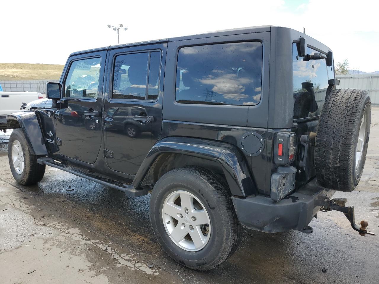 2014 Jeep Wrangler Unlimited Sport vin: 1C4BJWDG3EL179883