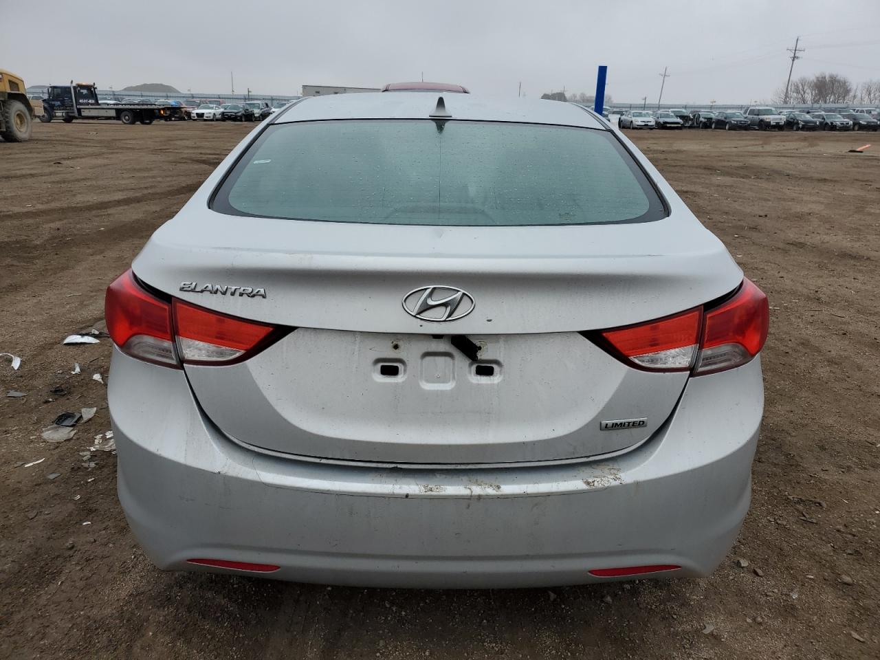 KMHDH4AE6DU676880 2013 Hyundai Elantra Gls