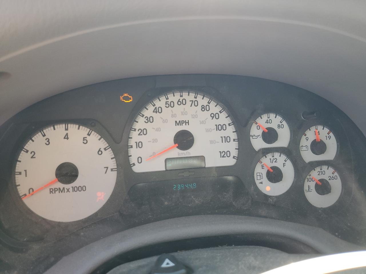 1GNDT13S152102678 2005 Chevrolet Trailblazer Ls