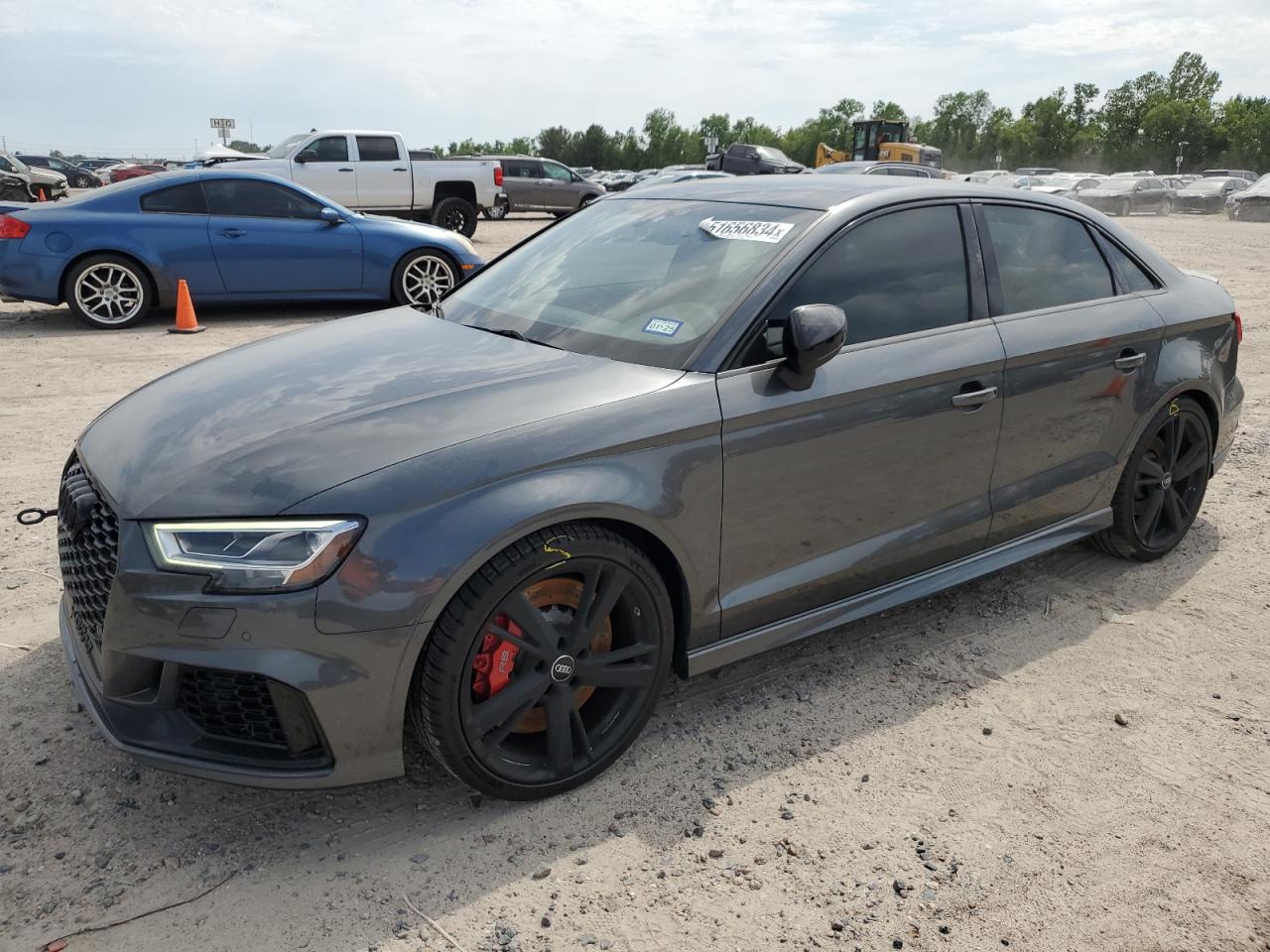 WUABWGFF2KA907375 2019 Audi Rs3