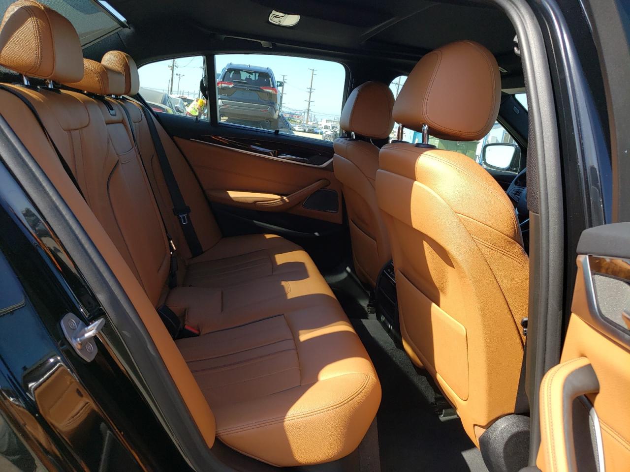 2019 BMW 530E vin: WBAJA9C59KB388573