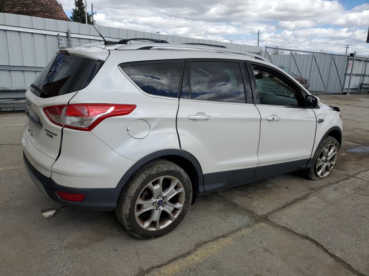 1FMCU9J99GUA82229 2016 Ford Escape Titanium