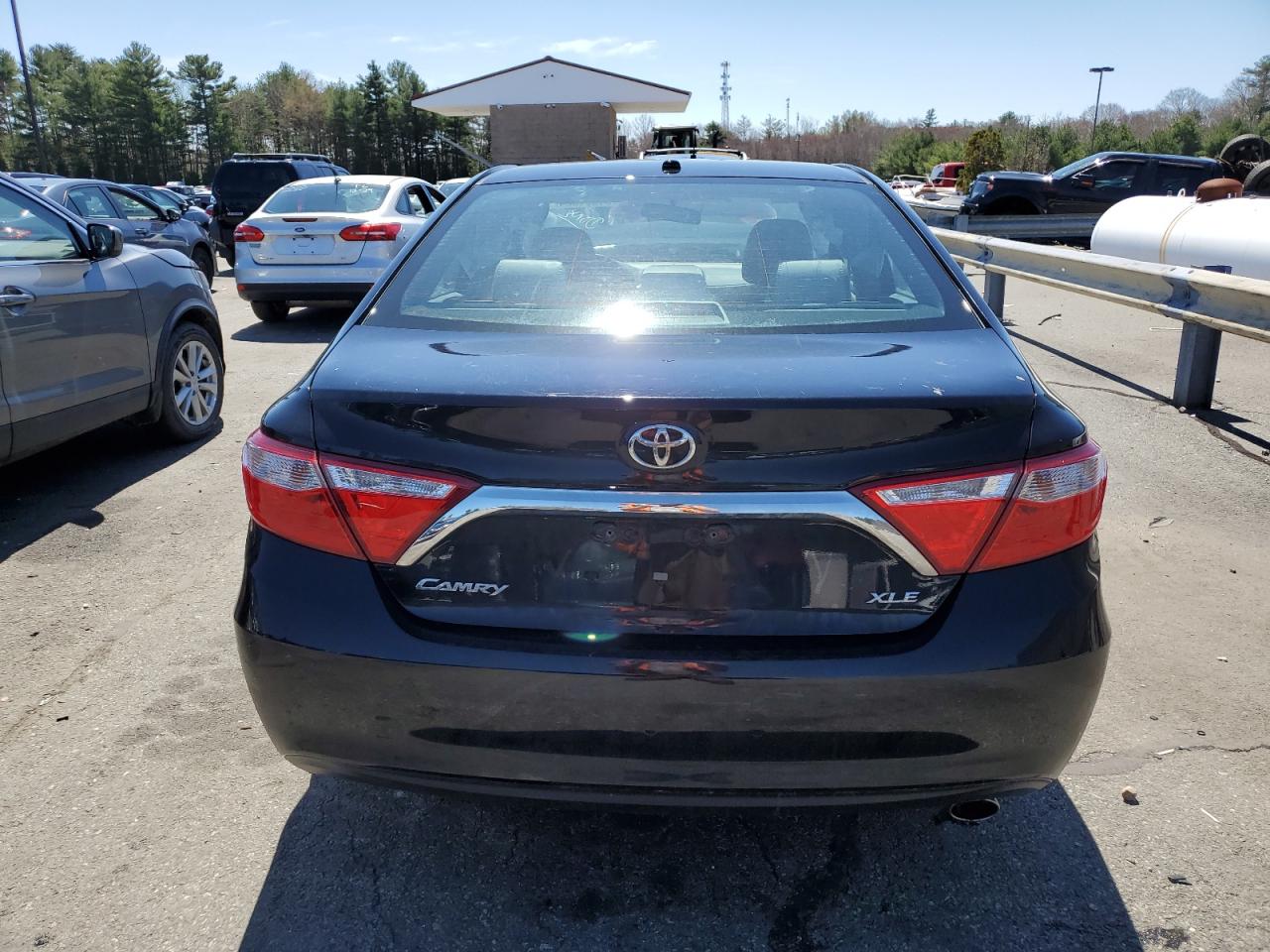 2017 Toyota Camry Le vin: 4T1BF1FK4HU433701