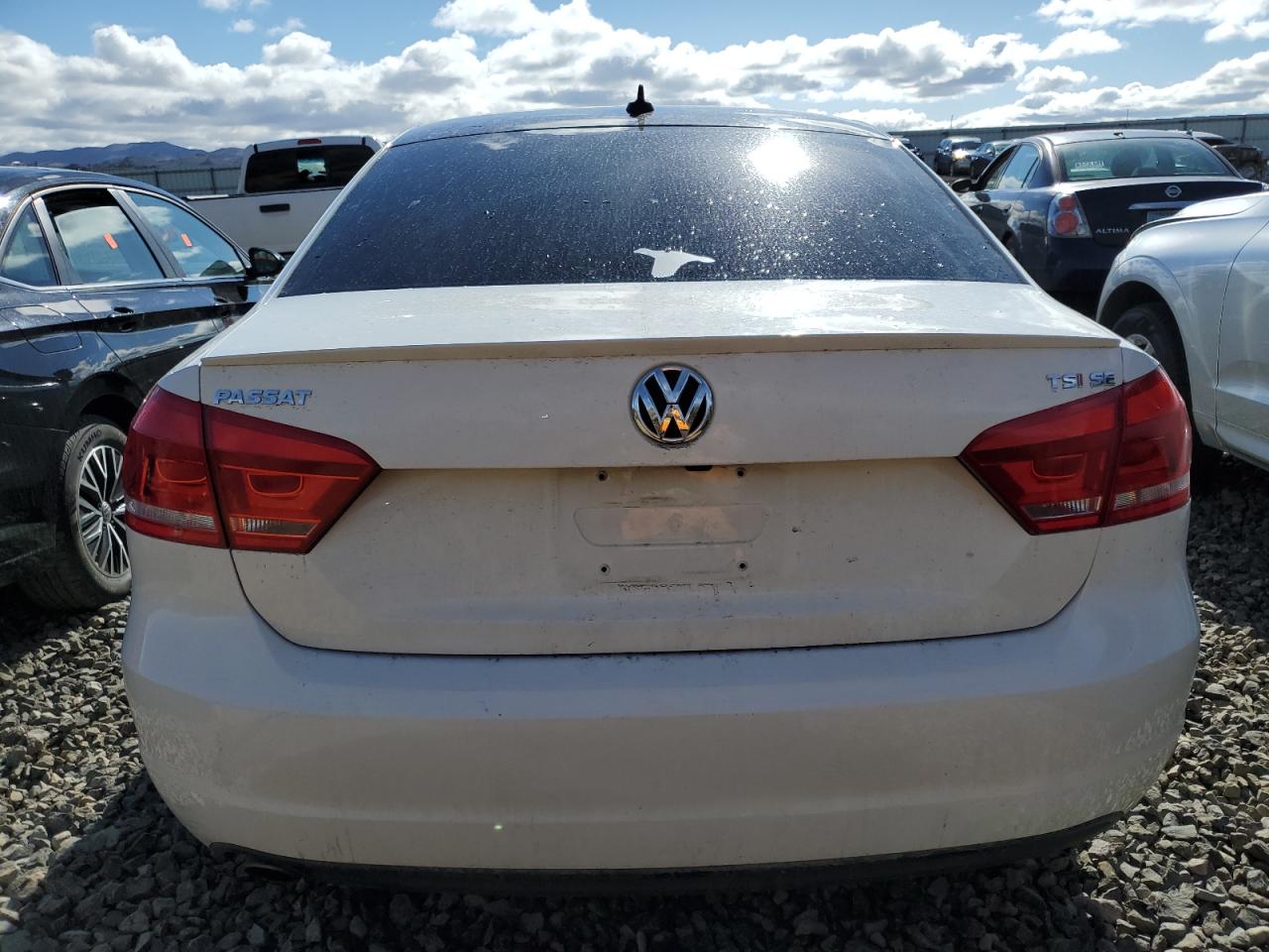 1VWBT7A35FC060457 2015 Volkswagen Passat Se