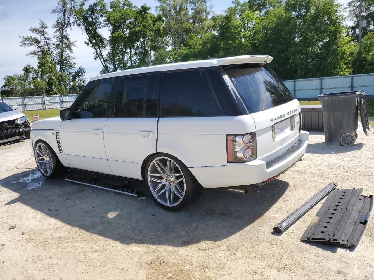 2012 Land Rover Range Rover Hse Luxury vin: SALMF1E46CA370877