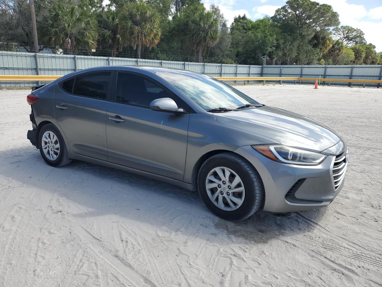 KMHD74LF0JU477862 2018 Hyundai Elantra Se