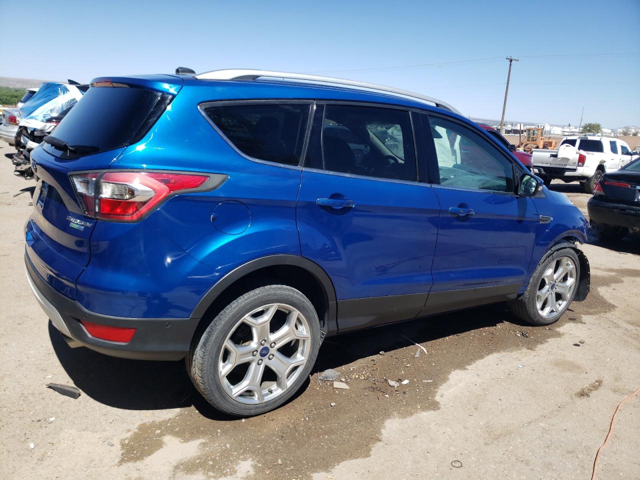 2017 Ford Escape Titanium vin: 1FMCU9J93HUB29689