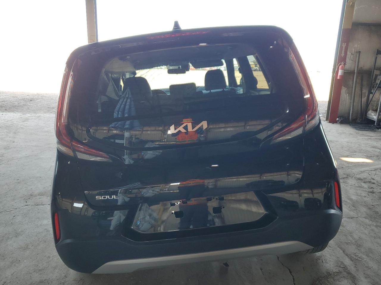 1C6RR7MT4HS830465 2017 Ram 1500 Sport