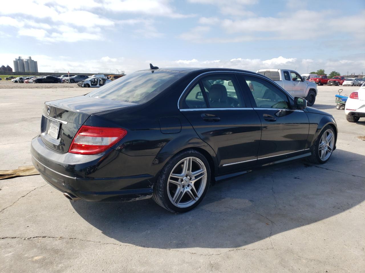 WDDGF54X79R055173 2009 Mercedes-Benz C 300