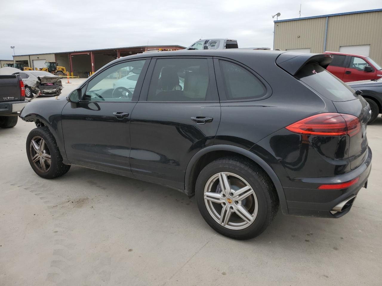 WP1AA2A2XGKA14966 2016 Porsche Cayenne