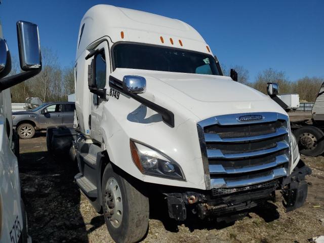 Lot #2494559063 2021 FREIGHTLINER CASCADIA 1 salvage car