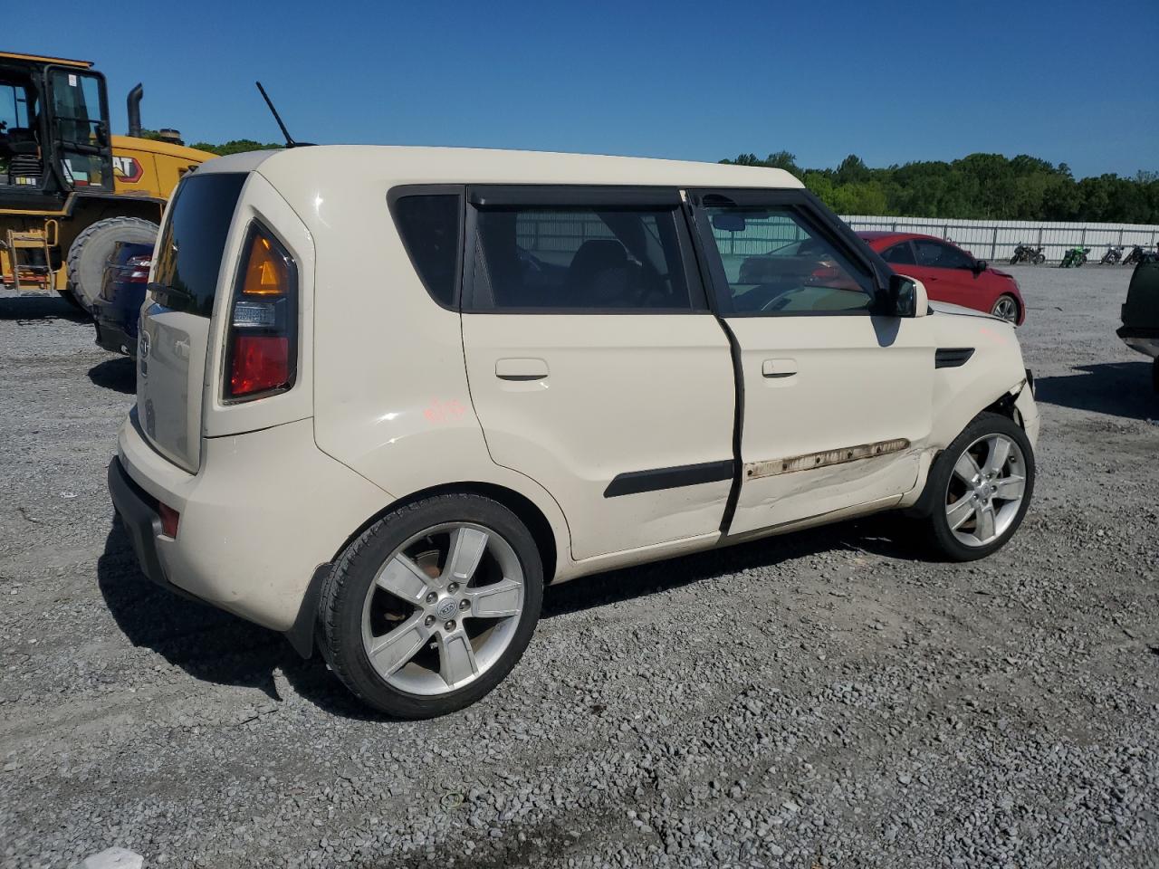 KNDJT2A27A7038132 2010 Kia Soul +