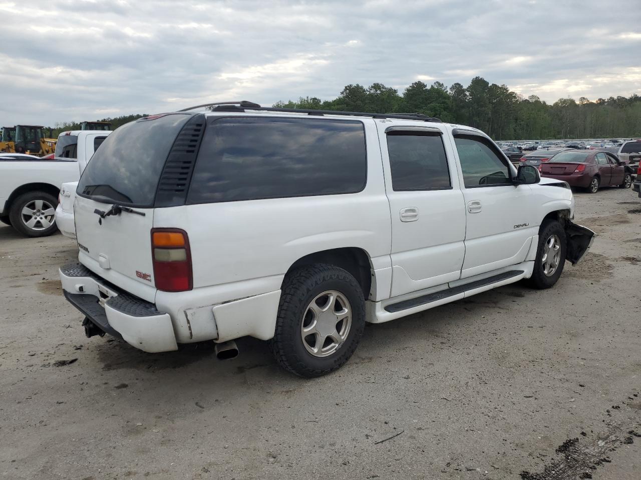 1GKFK66U73J331985 2003 GMC Yukon Xl Denali