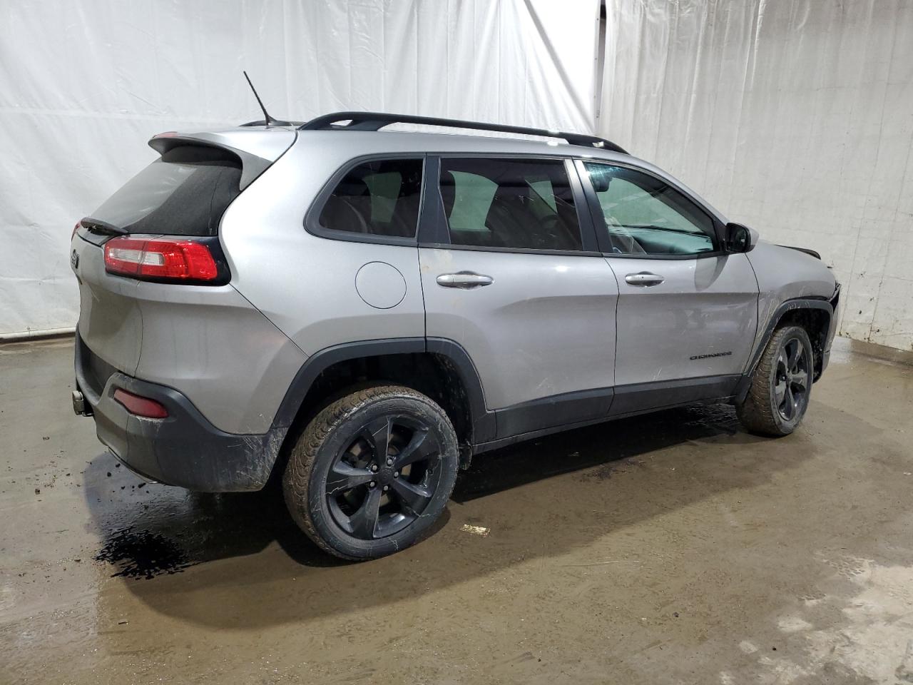 1C4PJMCS0FW774349 2015 Jeep Cherokee Latitude