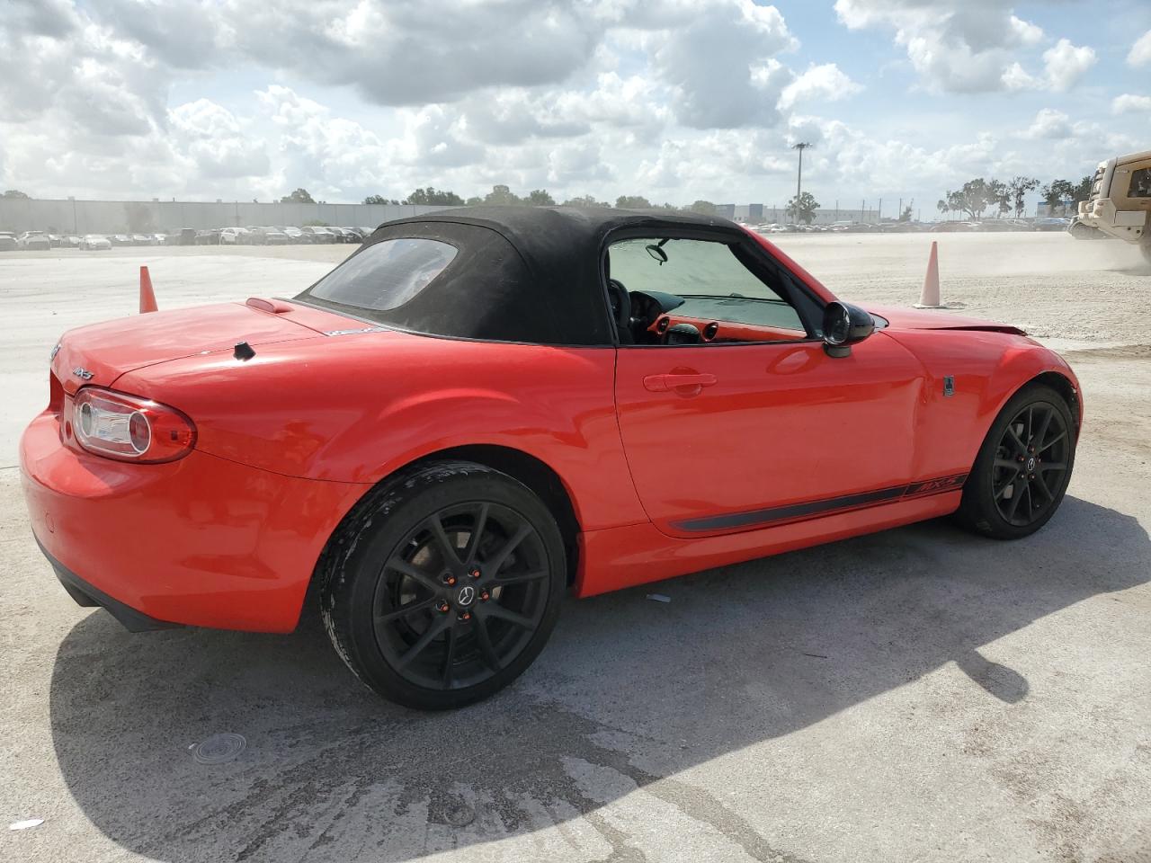 JM1NC2LF9D0233390 2013 Mazda Mx-5 Miata Club