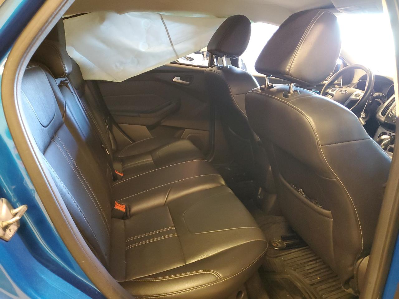 1FADP3K2XEL217046 2014 Ford Focus Se