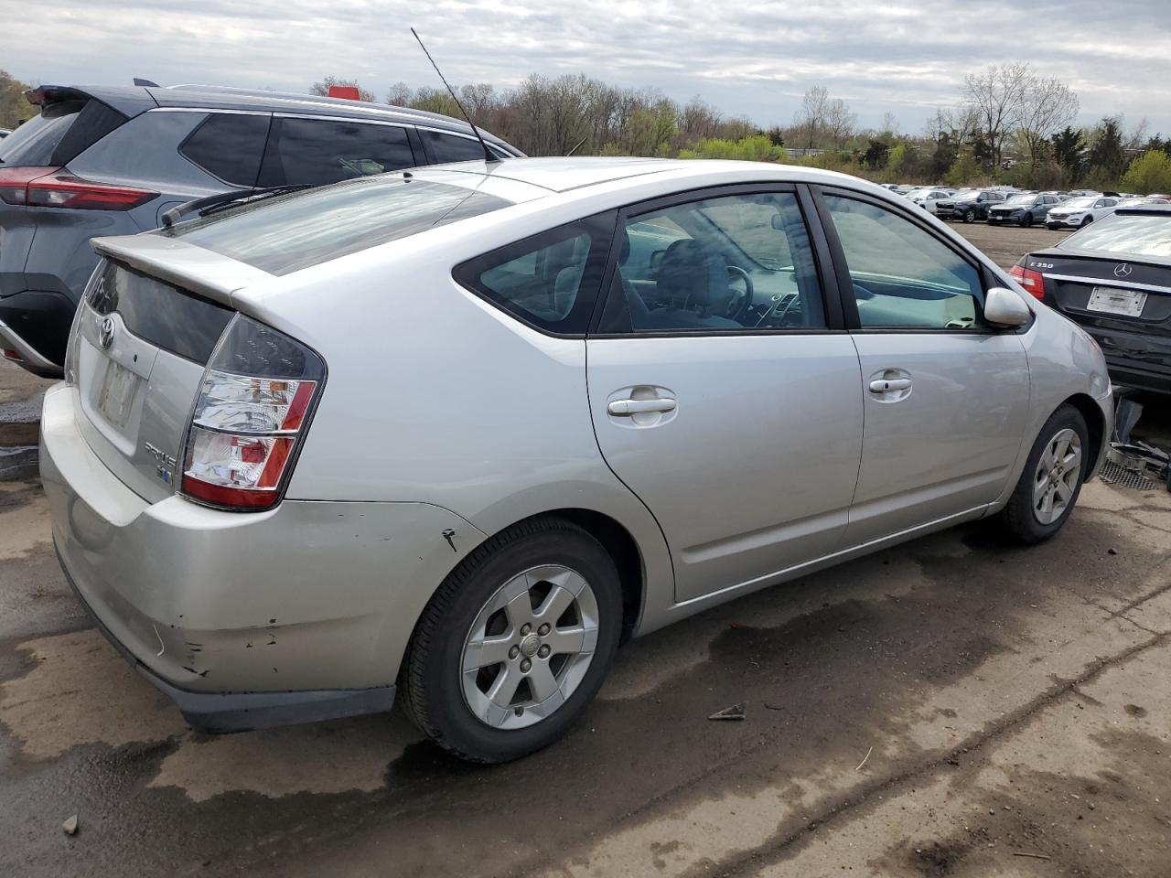 JTDKB20UX57026413 2005 Toyota Prius