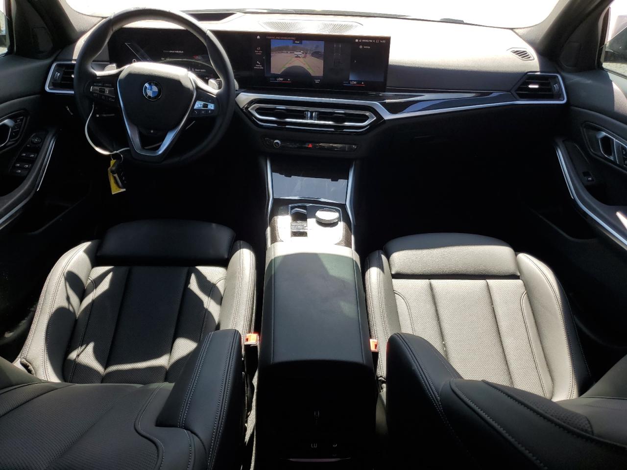 3MW69FF0XP8C98323 2023 BMW 330I