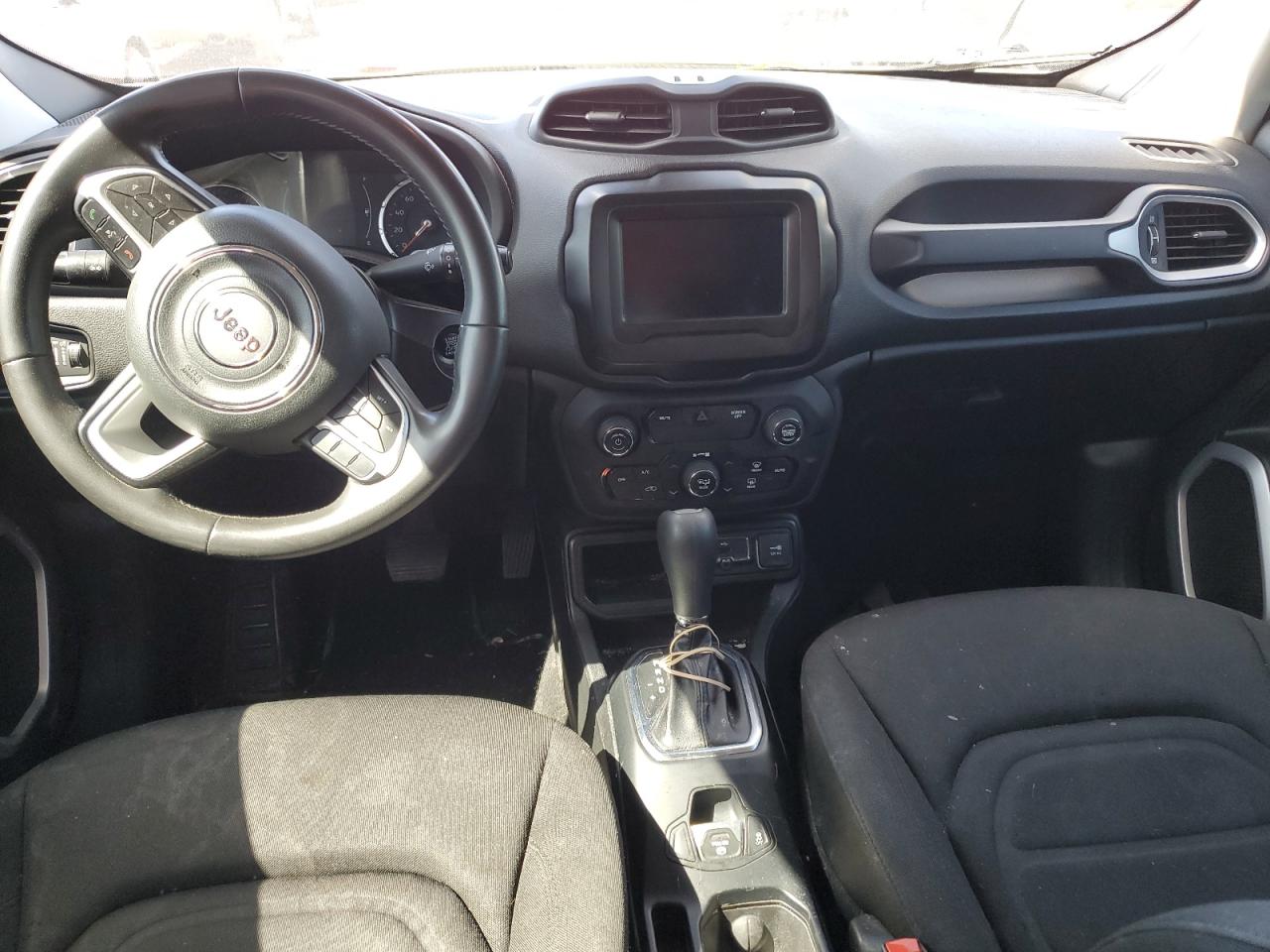 ZACNJABB3KPK88405 2019 Jeep Renegade Latitude