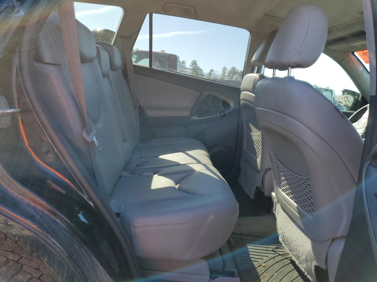 JTMDF4DV0A5017737 2010 Toyota Rav4 Limited