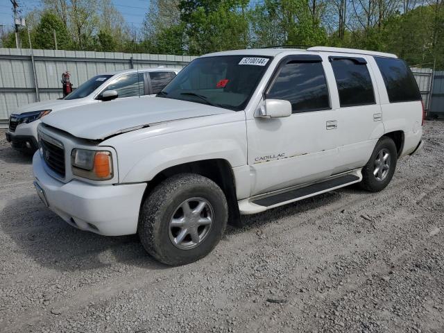 2000 Cadillac Escalade Luxury VIN: 1GYEK63R2YR221081 Lot: 52100144