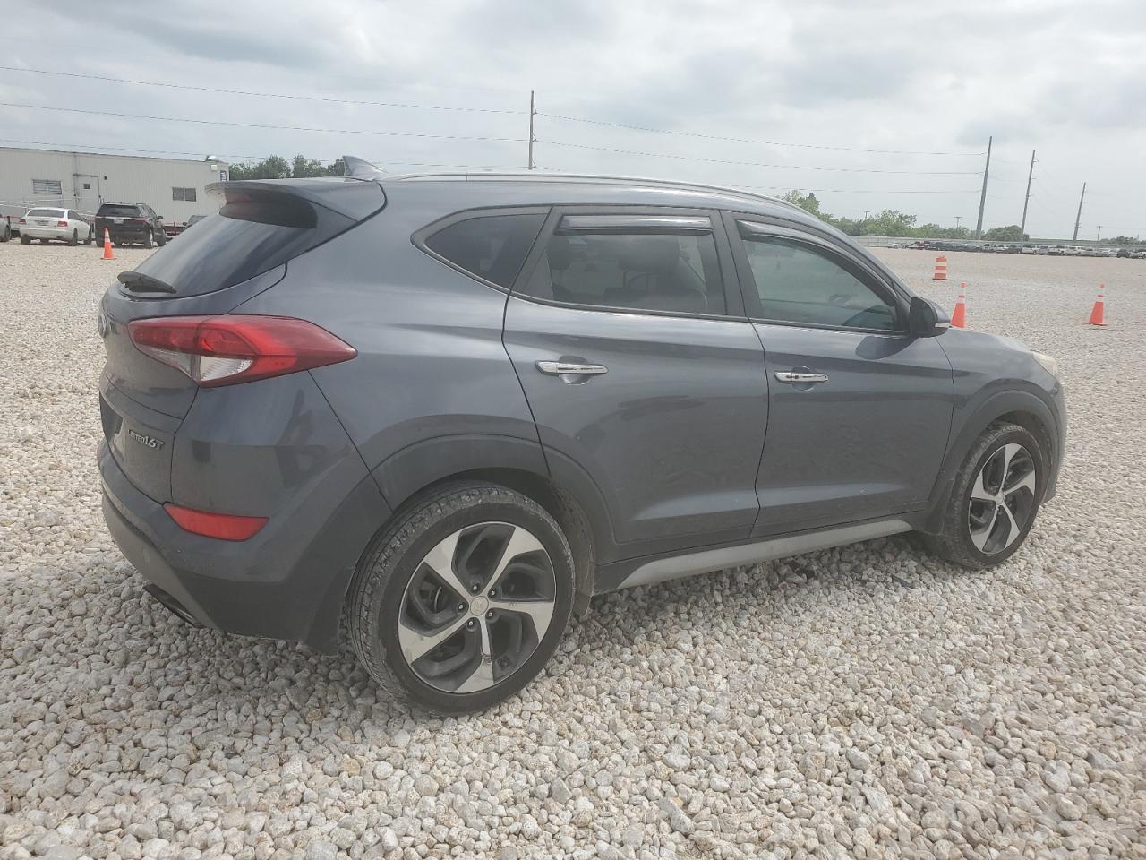 KM8J33A20HU456108 2017 Hyundai Tucson Limited