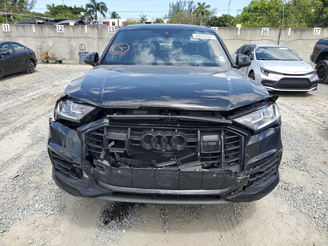 WA1LXBF78PD007509 2023 Audi Q7 Premium Plus