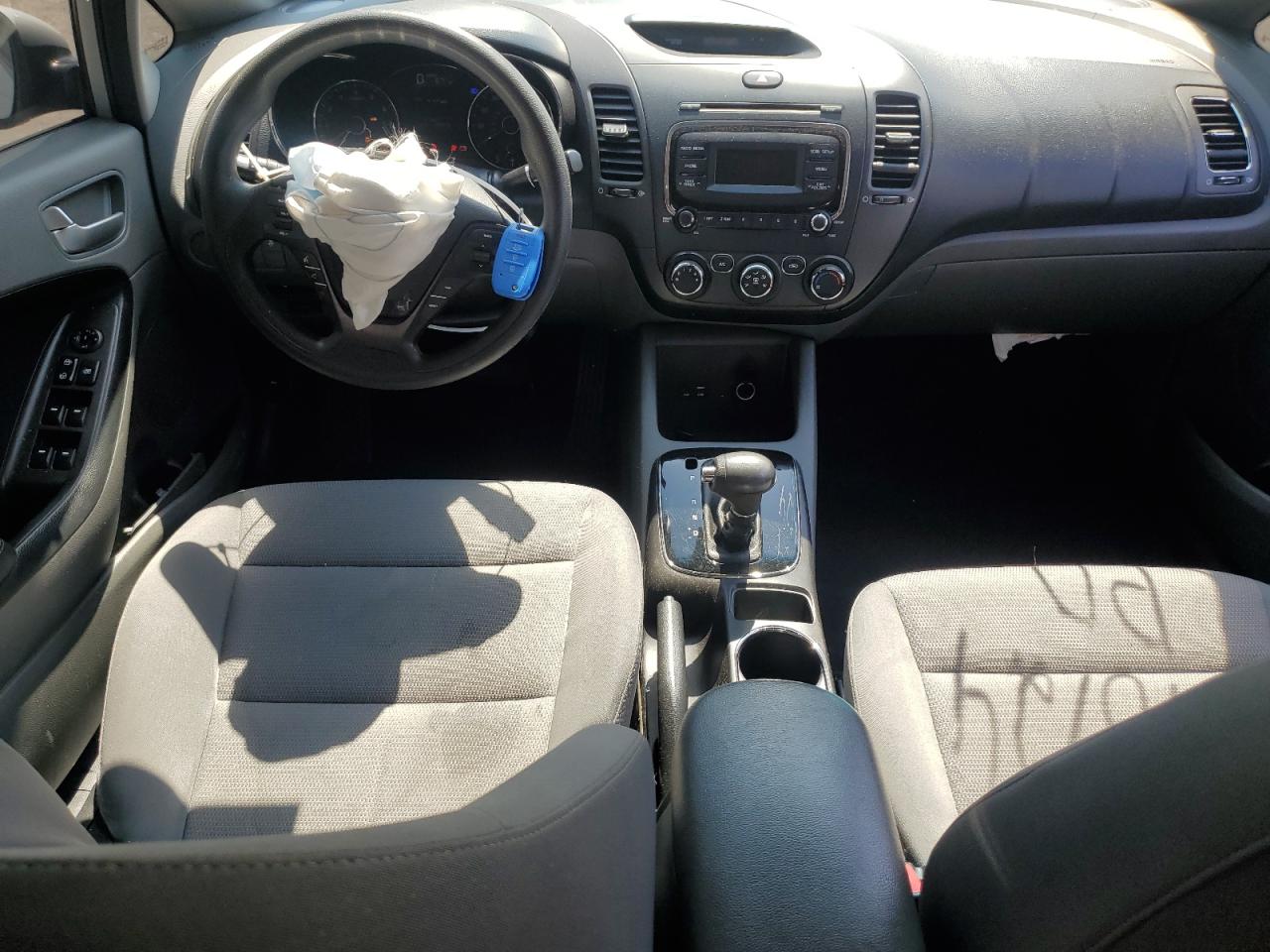 3KPFK4A73HE080162 2017 Kia Forte Lx