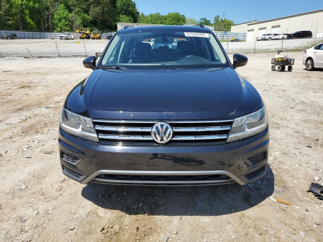 3VV3B7AX5KM100351 2019 Volkswagen Tiguan Se