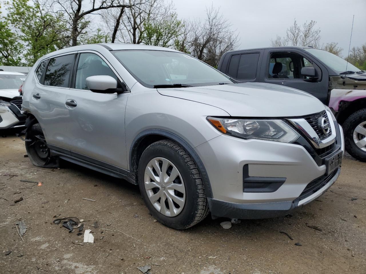 2017 Nissan Rogue S vin: KNMAT2MT3HP531210