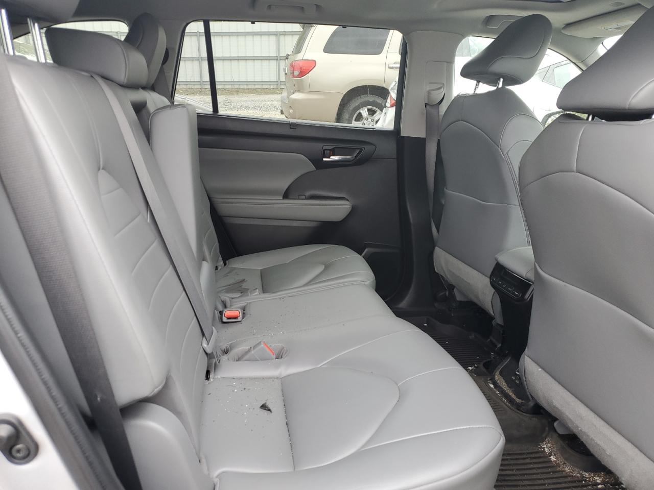 5TDHBRCH6NS539259 2022 Toyota Highlander Hybrid Xle