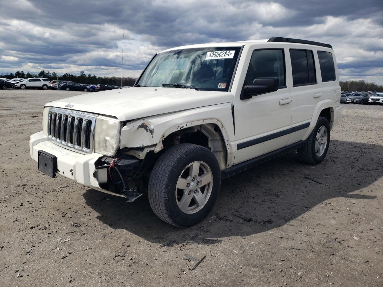 1J8HG48K98C184658 2008 Jeep Commander Sport