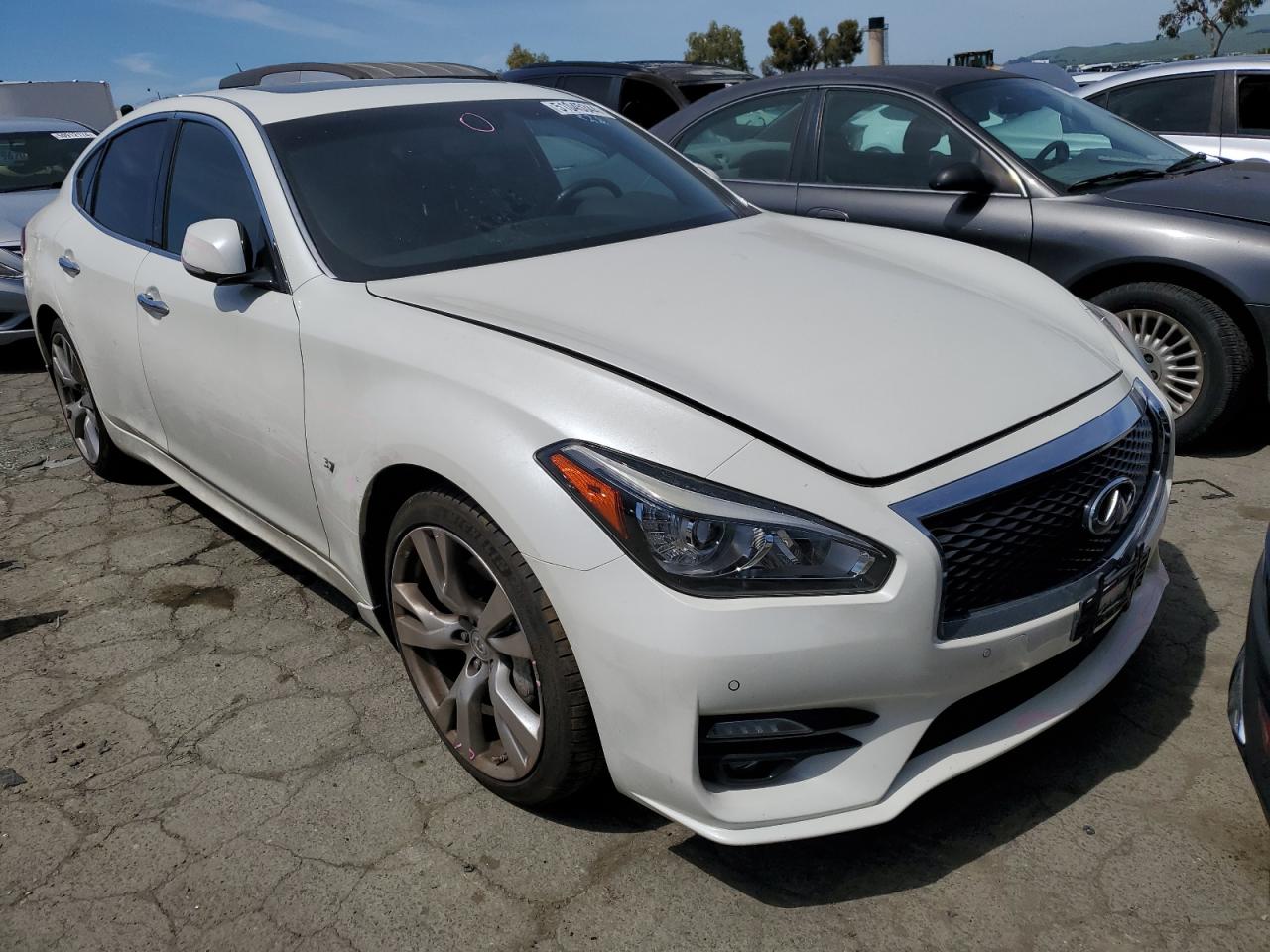 JN1BY1AP8HM741037 2017 Infiniti Q70 3.7