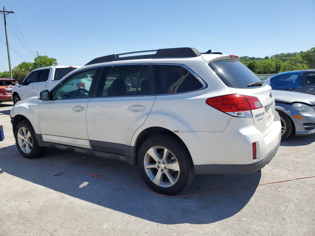 2014 Subaru Outback 2.5I Limited vin: 4S4BRBKC8E3251383