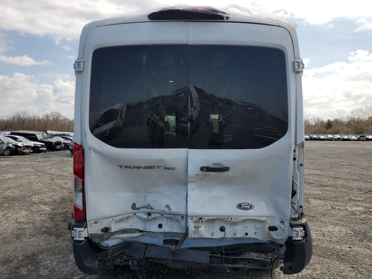 1FTBW2CG9JKB44826 2018 Ford Transit T-350