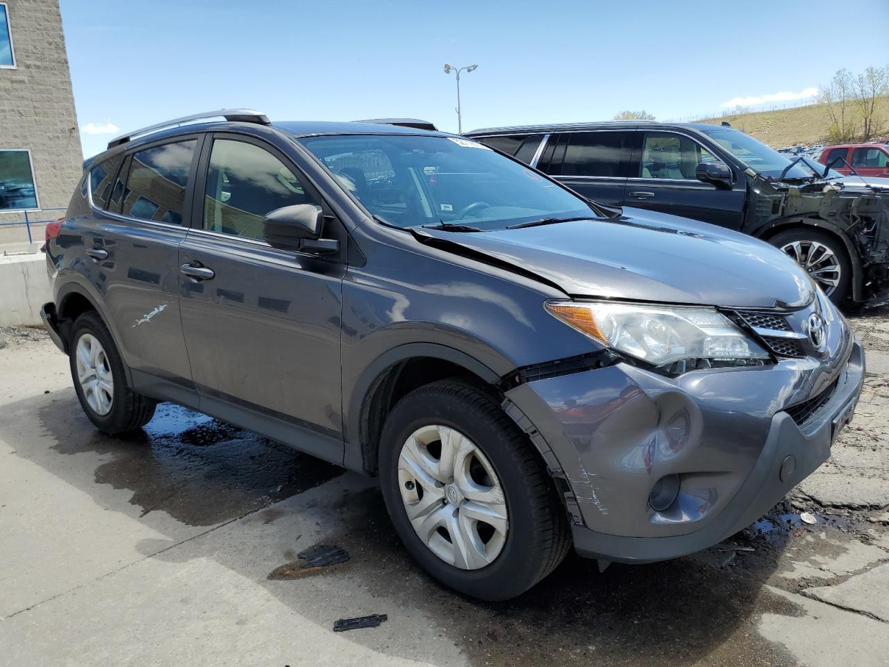 2015 Toyota Rav4 Le vin: JTMBFREV0FJ031574