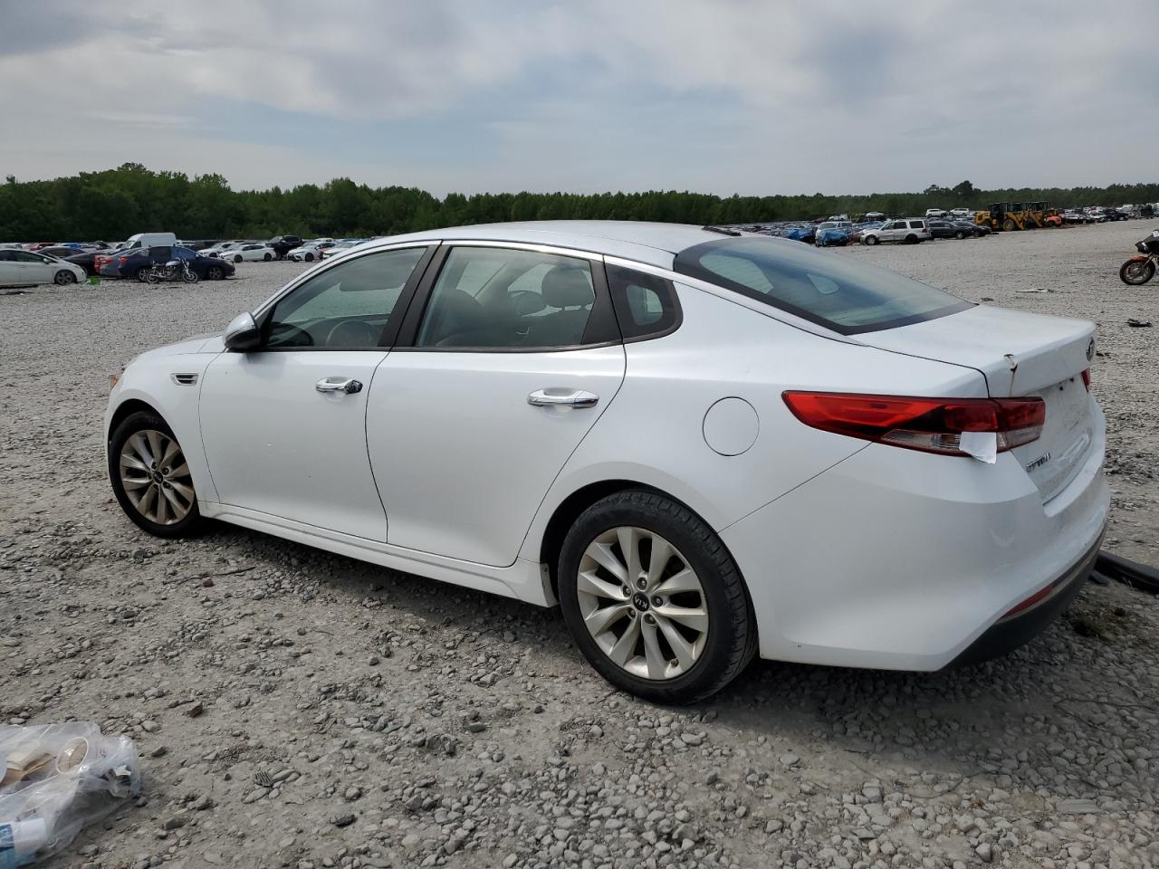 2016 Kia Optima Lx vin: 5XXGT4L30GG036783