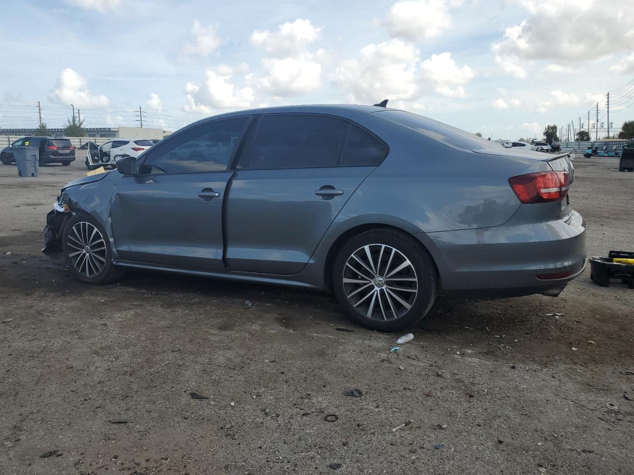 3VWD17AJ9GM333445 2016 Volkswagen Jetta Sport