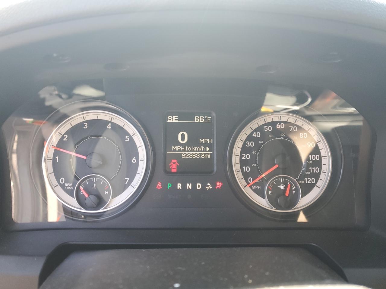 1C6RR7GG5GS176735 2016 Ram 1500 Slt